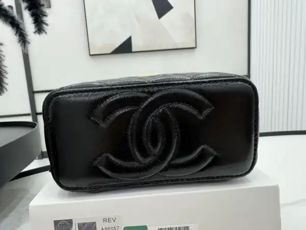 First bag ru CHANEL SMALL VANITY WITH CHANELASSIC CHAIN-9-17-8cm