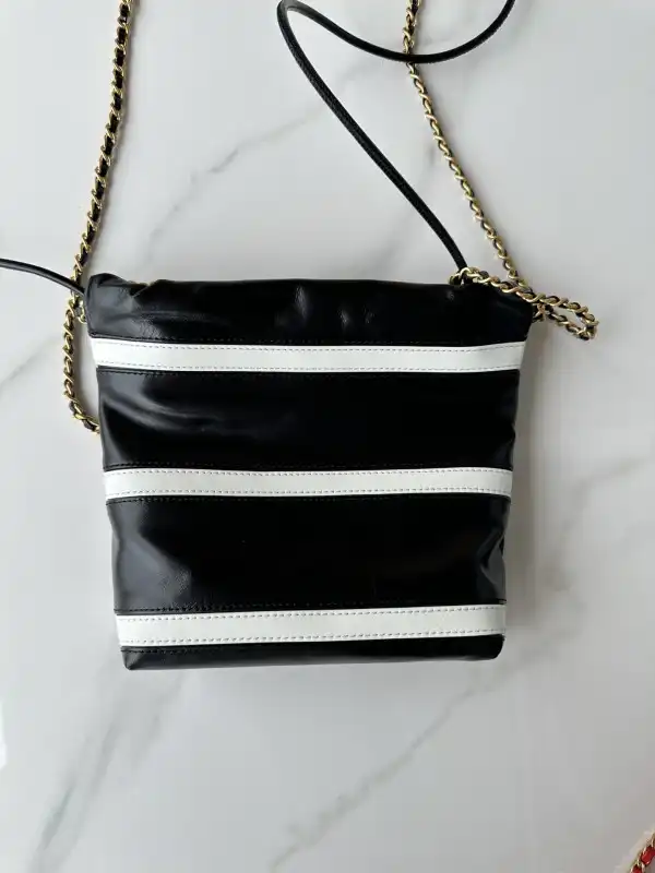 First bag ru CHANEL 22 BACKPACK -20-19-6cm