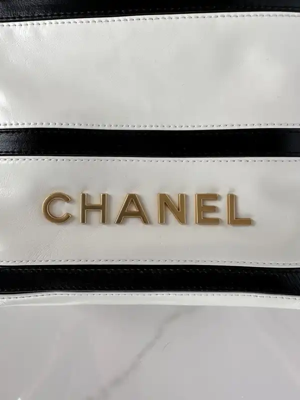 CHANEL 22 BACKPACK -20-19-6cm