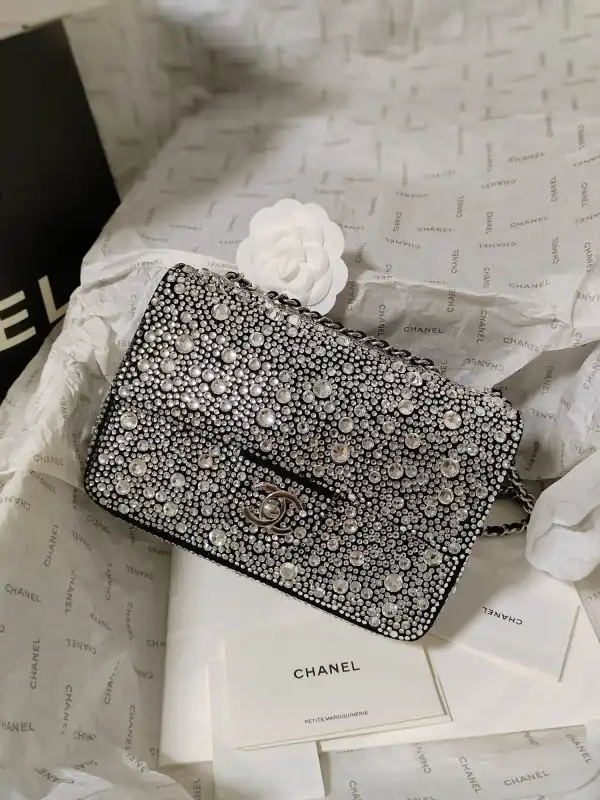 CHANEL FLAP BAG 20CM