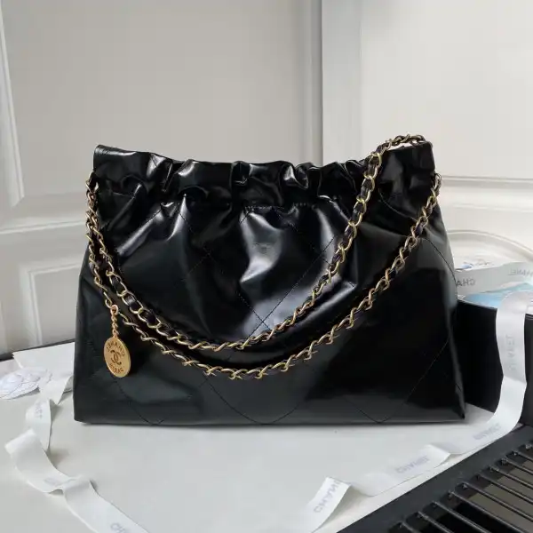 First bag ru CHANEL 22 HANDBAG -30×45×8cm