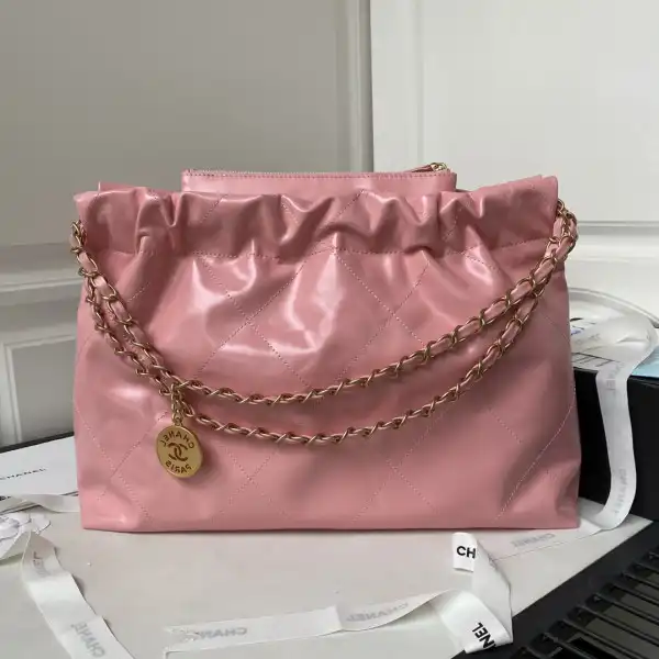 CHANEL 22 HANDBAG -30×45×8cm