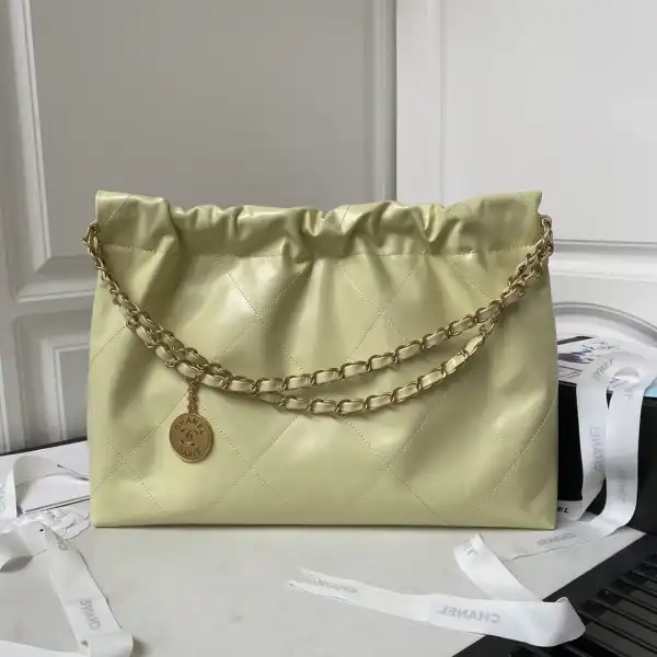 CHANEL 22 HANDBAG -30×45×8cm