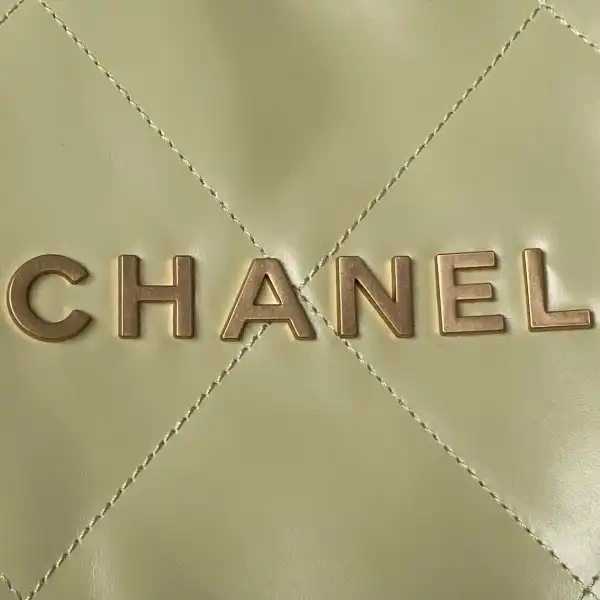 CHANEL 22 HANDBAG -30×45×8cm