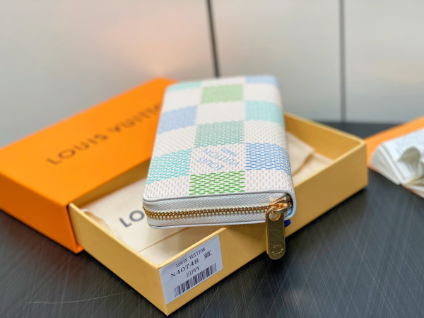 HOT SALE LOUIS VUITTON ZIPPY WALLET-19.5*10.5*2.5 cm