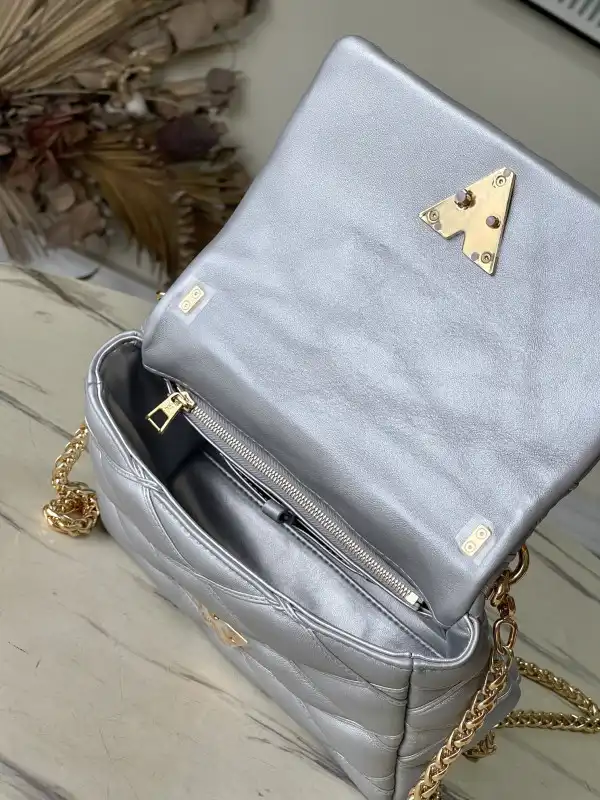 First bag ru LOUIS VUITTON GO-14 MM