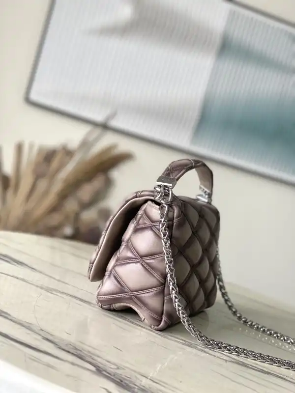 First bag ru LOUIS VUITTON GO-14 MM