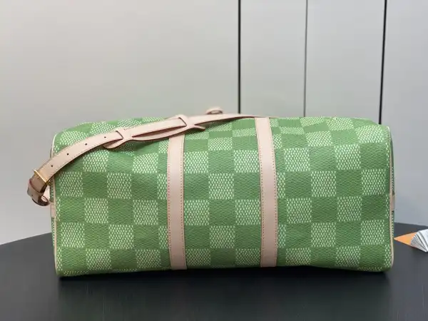 Rep LOUIS VUITTON KEEPALL BANDOULIÈRE 50