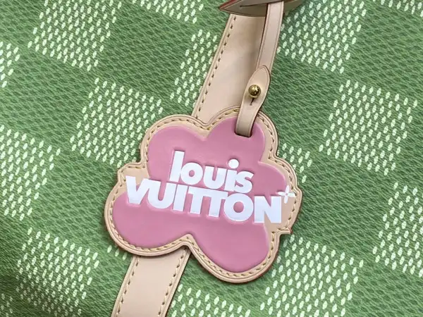 Frstbag ru LOUIS VUITTON KEEPALL BANDOULIÈRE 50