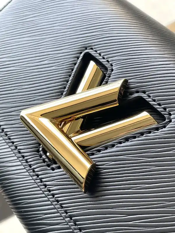 LOUIS VUITTON TWIST-23.5*12*7 cm