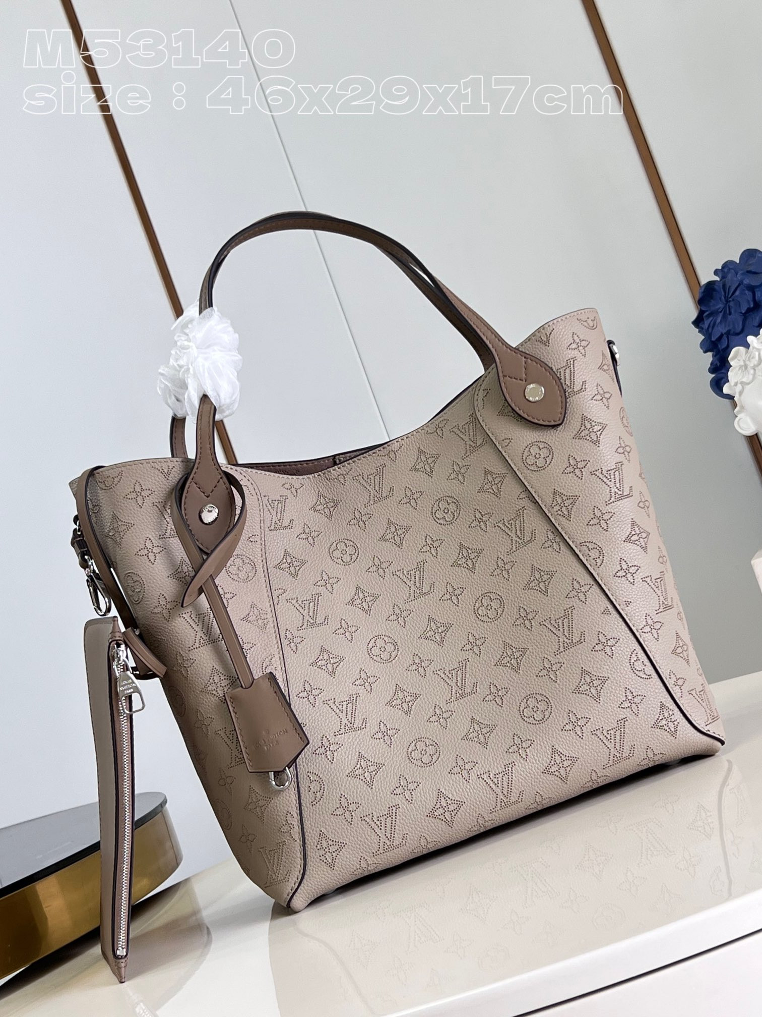 HOT SALE LOUIS VUITTON HINA-46 x 29.5 x 17CM