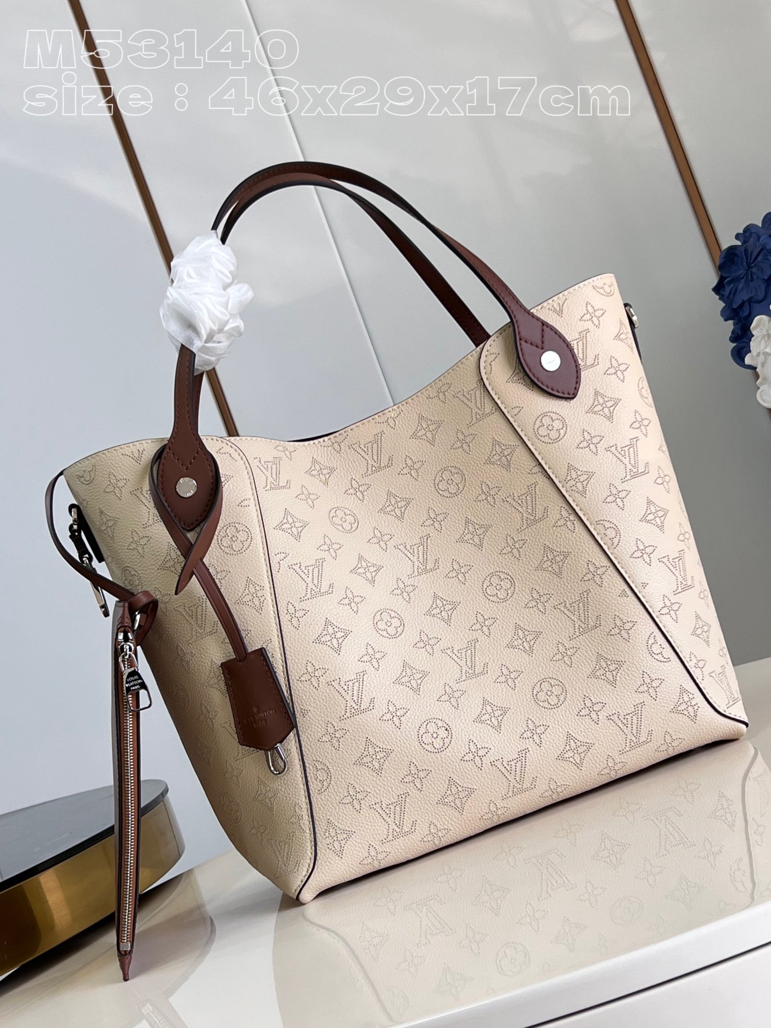 HOT SALE LOUIS VUITTON HINA-46 x 29.5 x 17CM