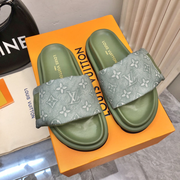 HOT SALE LOUIS VUITTON POOL PILLOW COMFORT MULE