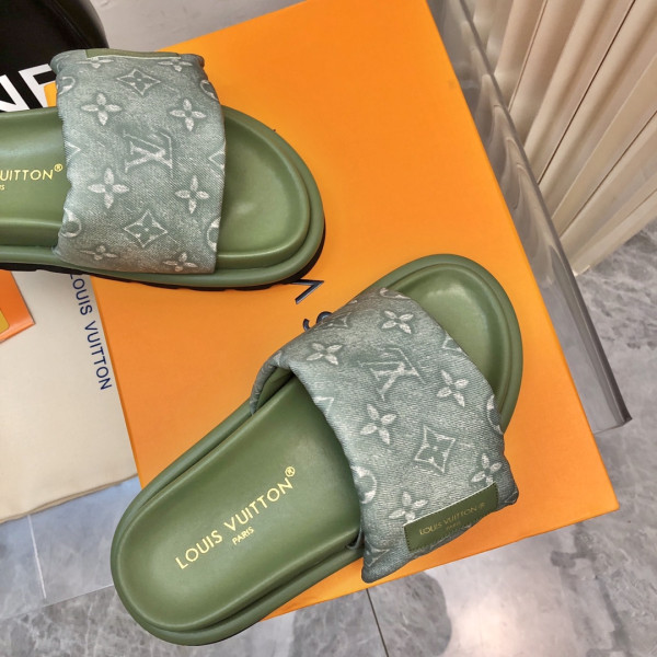 HOT SALE LOUIS VUITTON POOL PILLOW COMFORT MULE