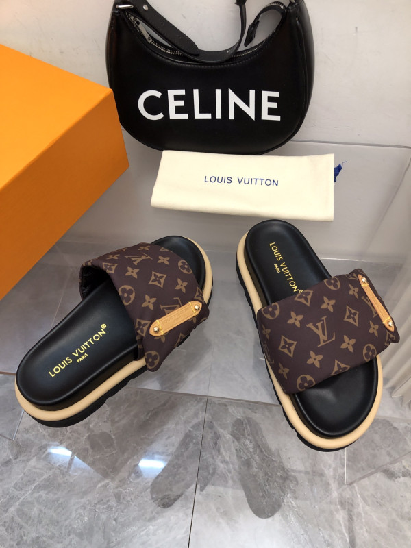 HOT SALE LOUIS VUITTON POOL PILLOW COMFORT MULE