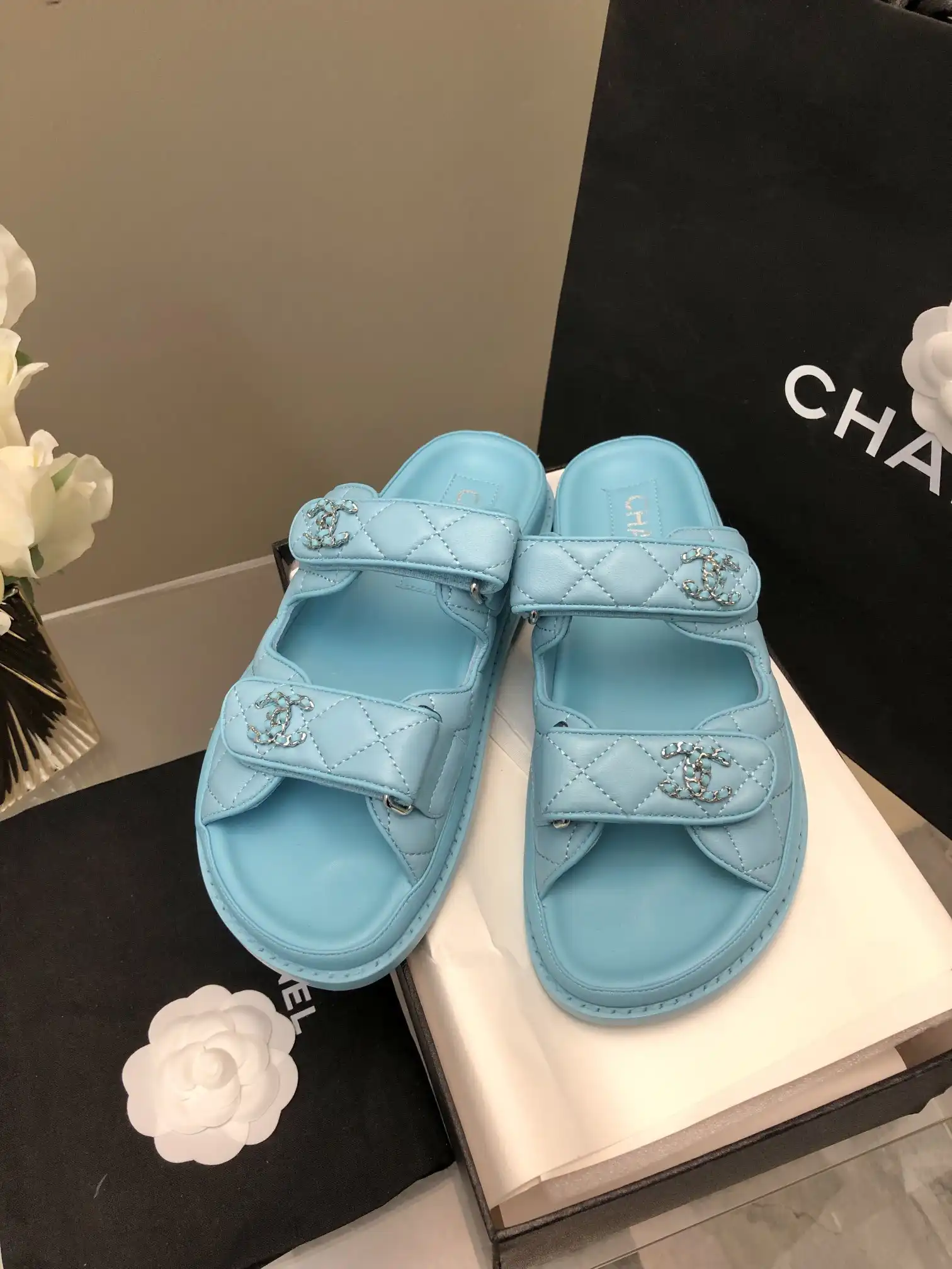 CL SANDALS