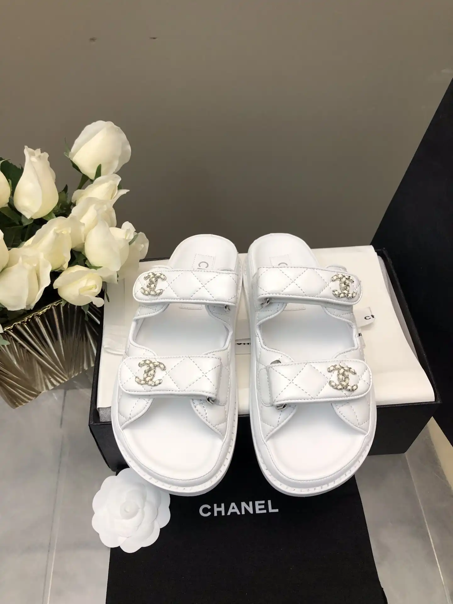 CL SANDALS