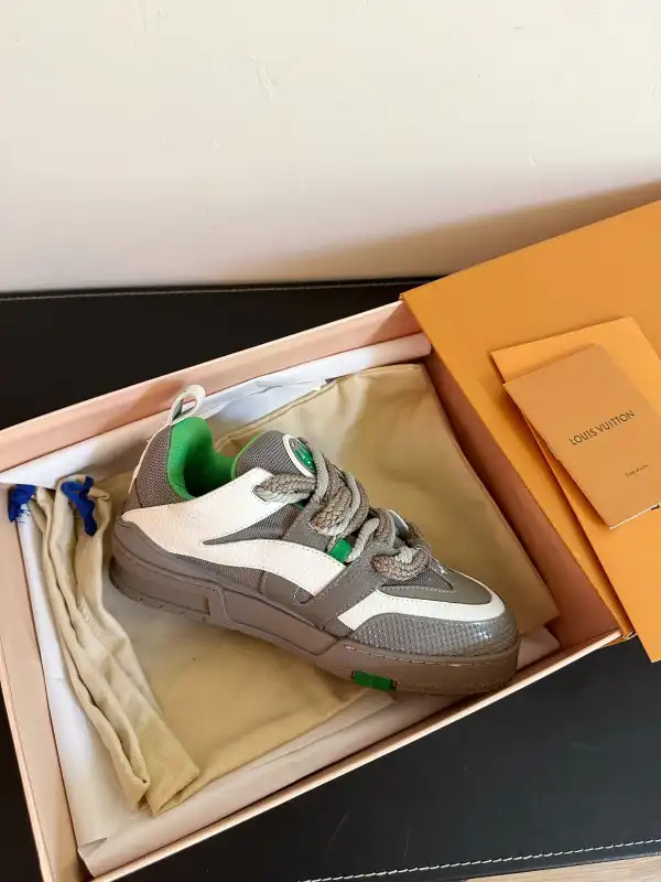 LOUIS VUITTON SNEAKERS