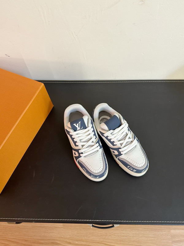 HOT SALE LOUIS VUITTON SNEAKERS