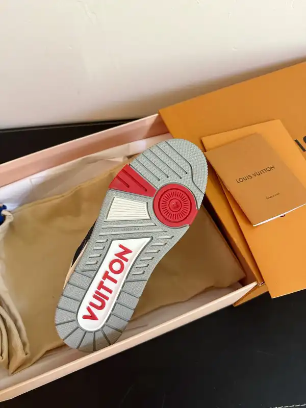 Frstbag ru LOUIS VUITTON SNEAKERS