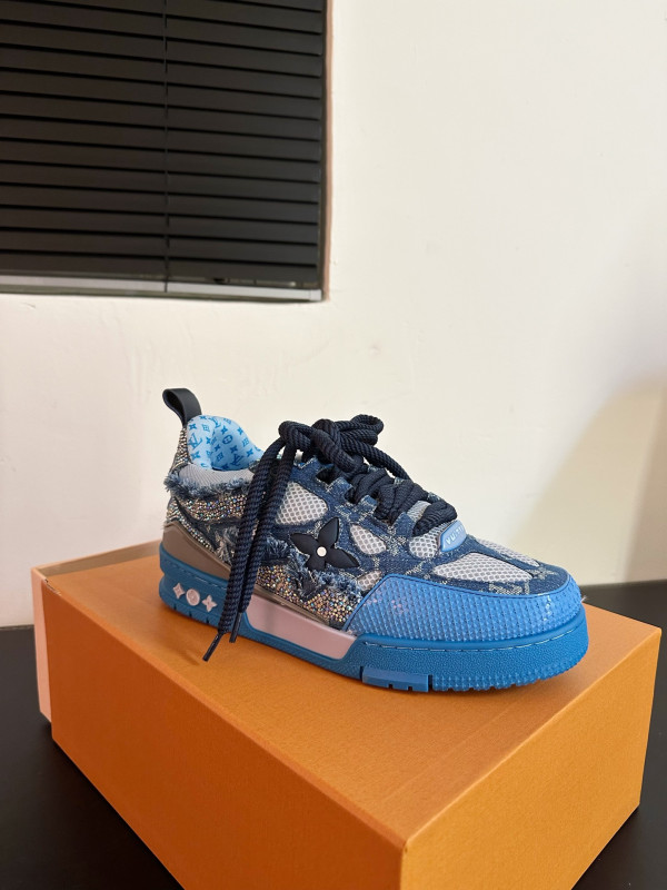 HOT SALE LOUIS VUITTON SNEAKERS