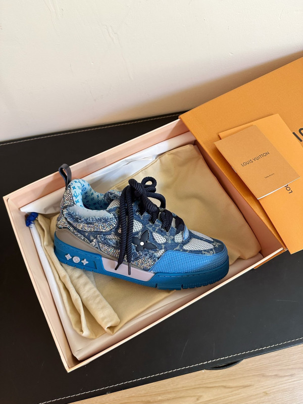 HOT SALE LOUIS VUITTON SNEAKERS