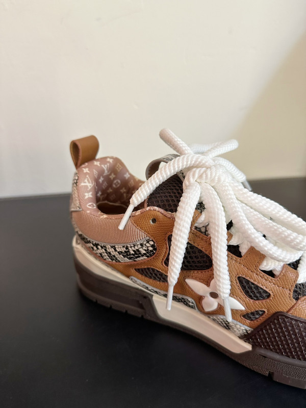 HOT SALE LOUIS VUITTON SNEAKERS