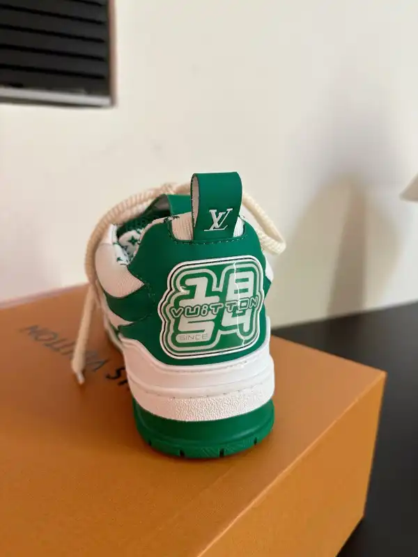 First bag ru LOUIS VUITTON SNEAKERS