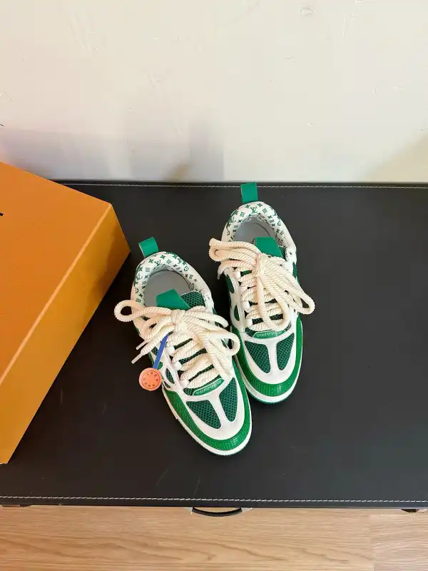 First bag ru LOUIS VUITTON SNEAKERS