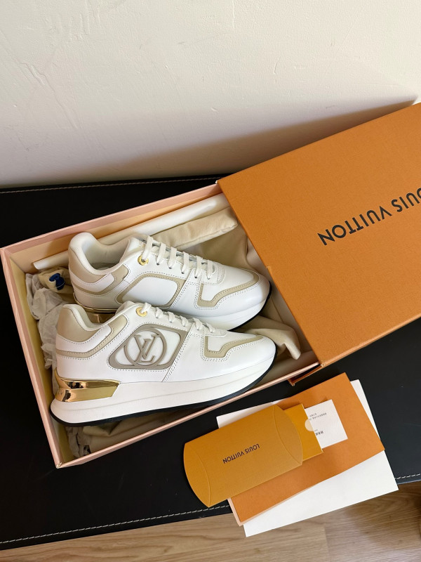 HOT SALE LOUIS VUITTON SNEAKERS