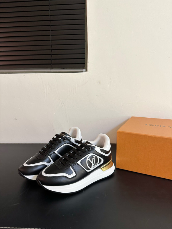 HOT SALE LOUIS VUITTON SNEAKERS