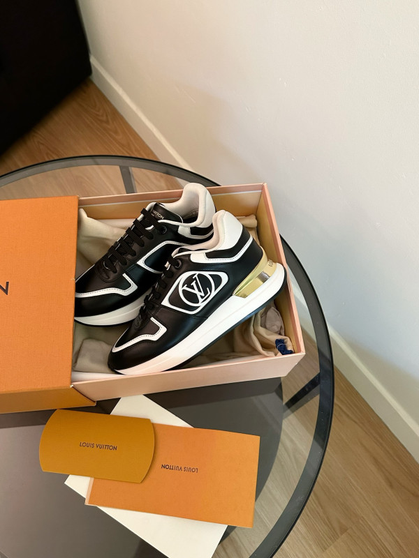 HOT SALE LOUIS VUITTON SNEAKERS