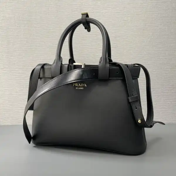 Prada Buckle large leather handbag with belt-32*23*11CM