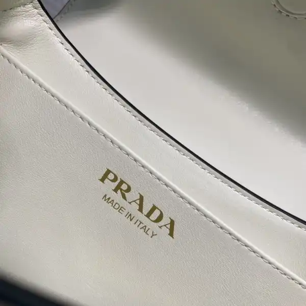 First bag ru Prada Crossbody Bag -24*15*5CM