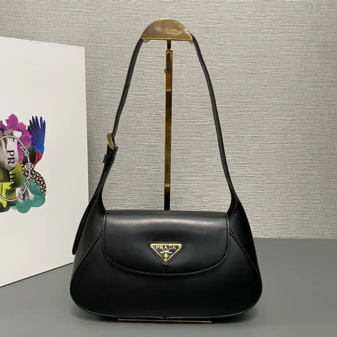 REP Prada Crossbody Bag -24*15*5CM