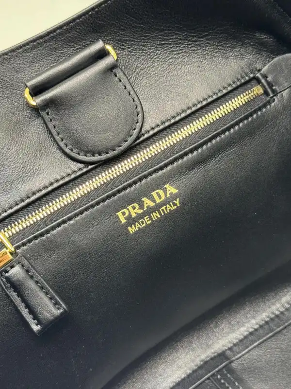 PradaTote Bag-28*20*7.5CM