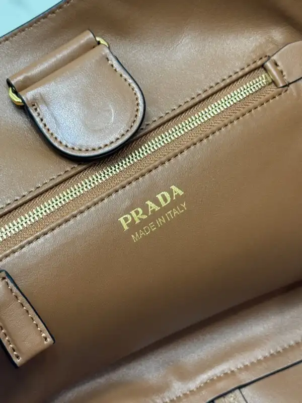 PradaTote Bag-28*20*7.5CM