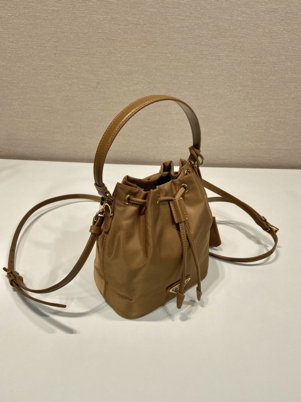 HOT SALE Prada Bucket Bag-15.5*19.5*10CM