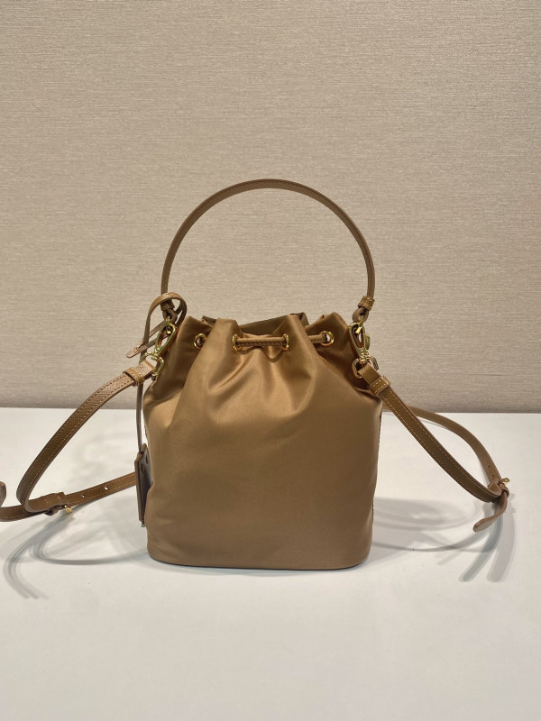 HOT SALE Prada Bucket Bag-15.5*19.5*10CM