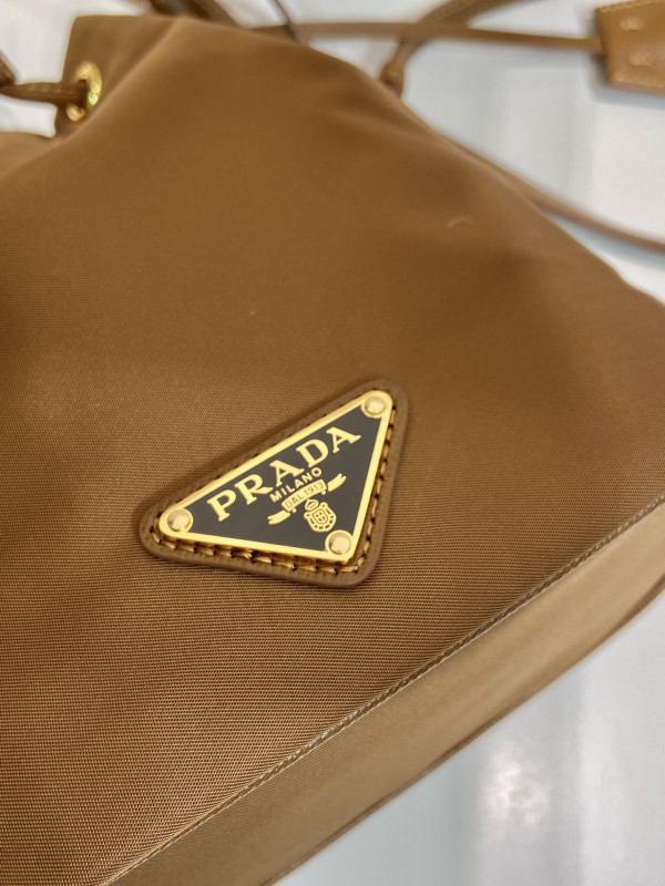 HOT SALE Prada Bucket Bag-15.5*19.5*10CM