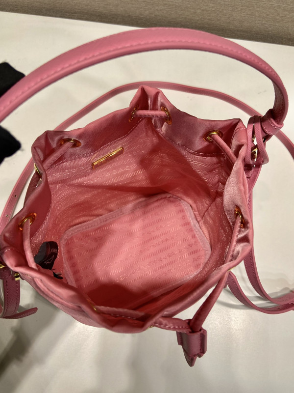 HOT SALE Prada Bucket Bag-15.5*19.5*10CM