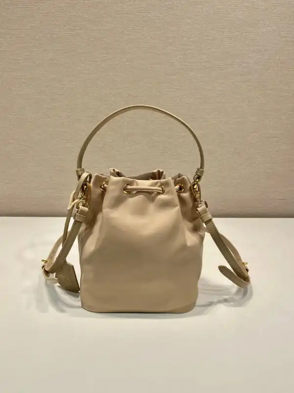 Prada Bucket Bag-15.5*19.5*10CM