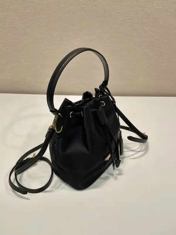 Prada Bucket Bag-15.5*19.5*10CM