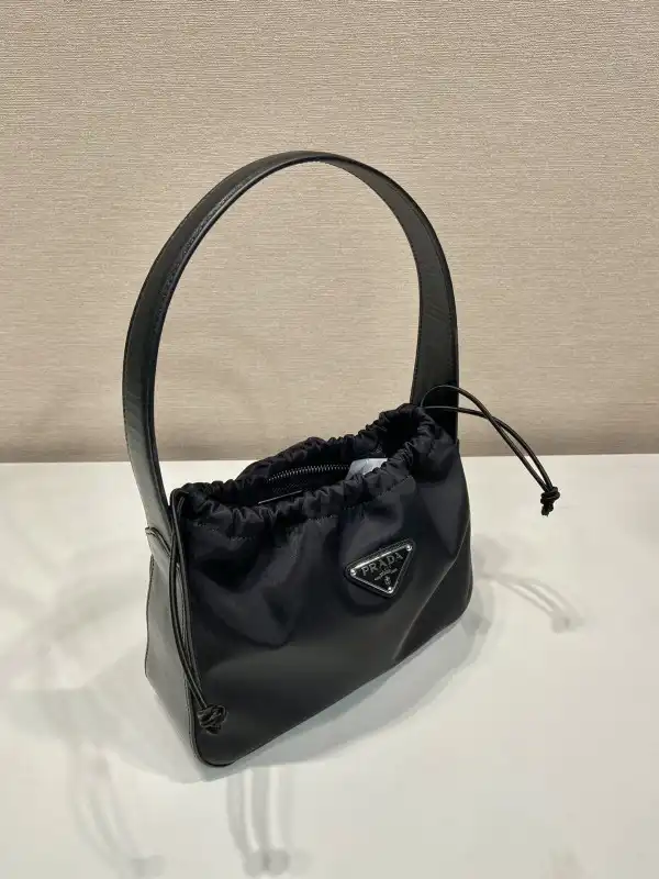 Prada Vintage Hobo Bag-23*18*8CM