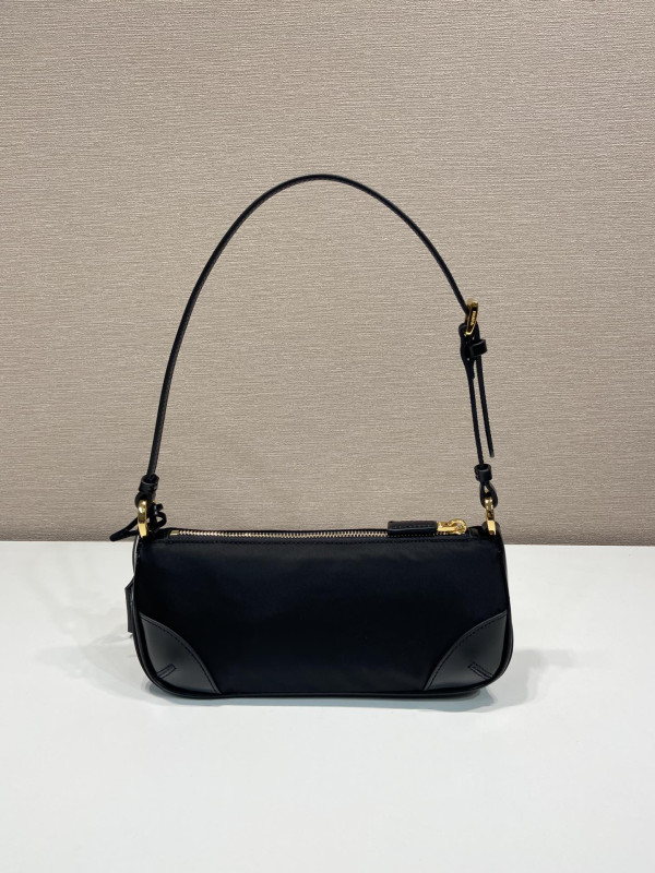 HOT SALE Prada Re-Edition bag-23.5*10*5CM