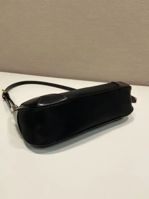 Prada Re-Edition bag-23.5*10*5CM