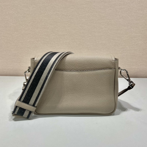 HOT SALE prada Leather shoulder bag-23*18*9CM