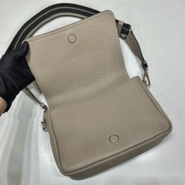 HOT SALE prada Leather shoulder bag-23*18*9CM