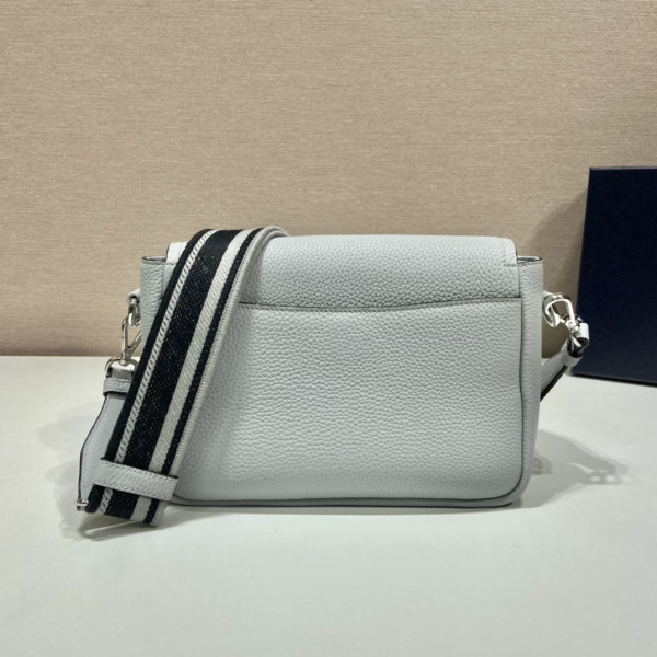 HOT SALE prada Leather shoulder bag-23*18*9CM