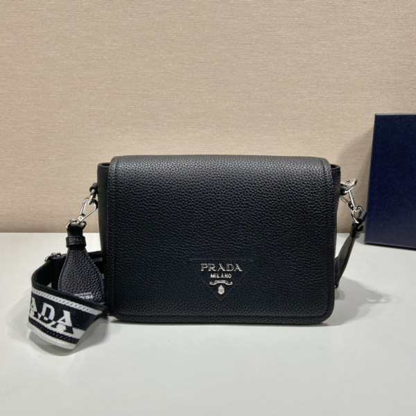 HOT SALE prada Leather shoulder bag-23*18*9CM